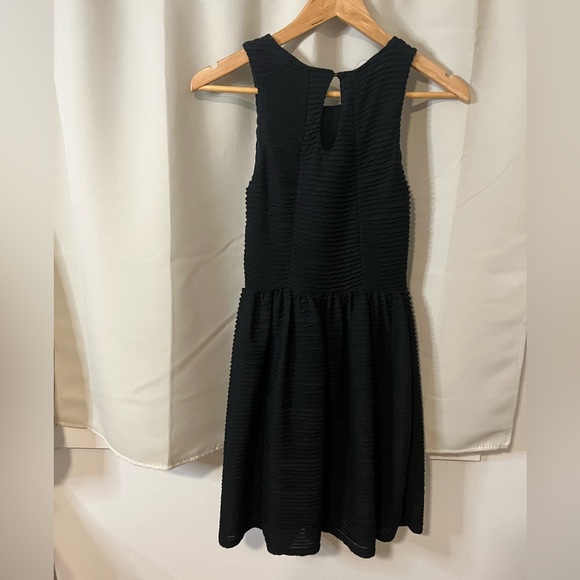 BORDEAUX DRESS — black Anthropologie size XS. - Picture 7 of 9